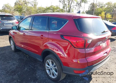 2019 Ford Escape Se из США, поврежденный, VIN 1FMCU0GD9KUB49279
